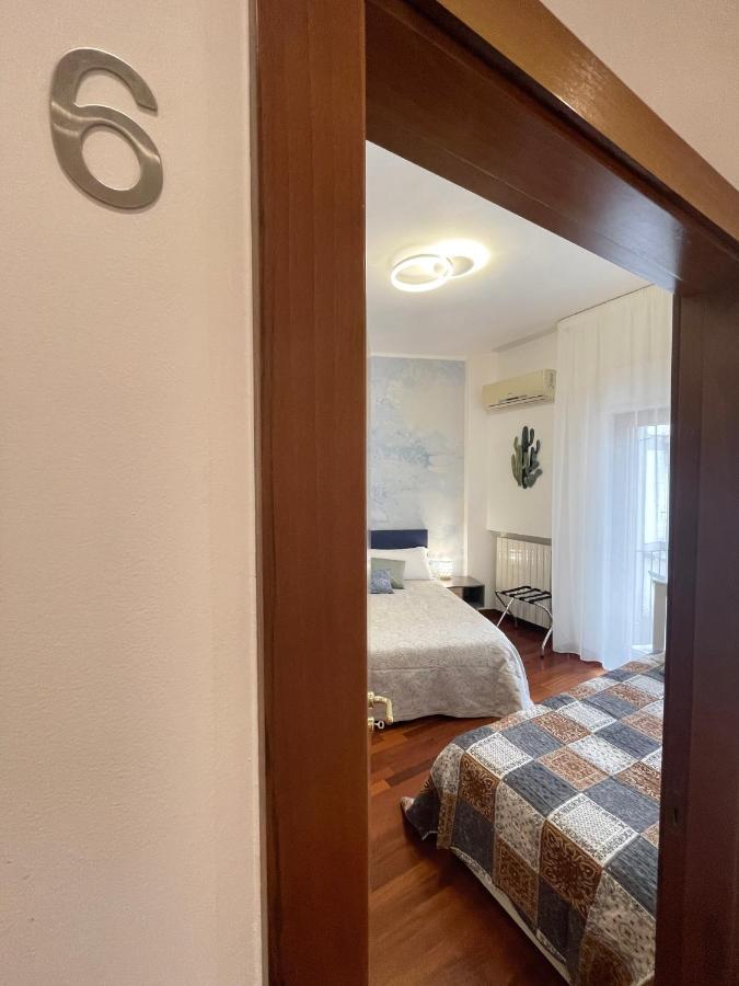 Trani Suite - Moro 10 ภายนอก รูปภาพ